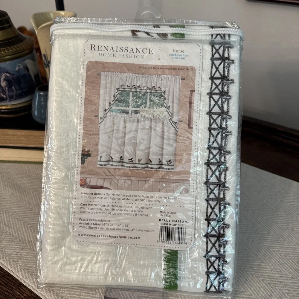 Renaissance Home Fashion Horse Embroidered Tier Pair 24